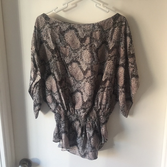 Parker Tops - Parker 🐍 snakeskin blouse with elastic waist